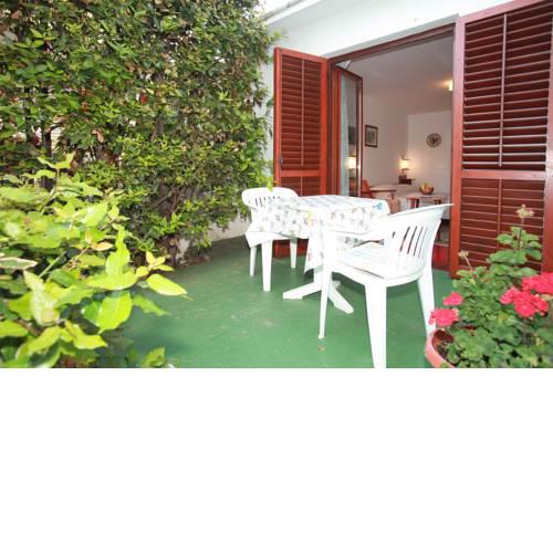 Apartment Vesna with Terrace
