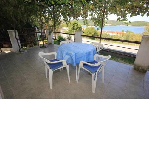 Apartment Vis 8448c