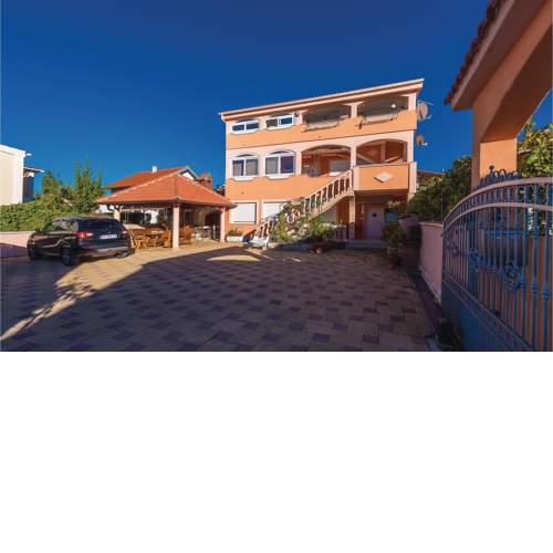 Apartment Vrsi IX
