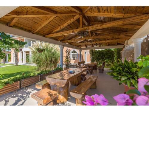Apartment with terrace and pool in Medulin for 4 people, near the sea