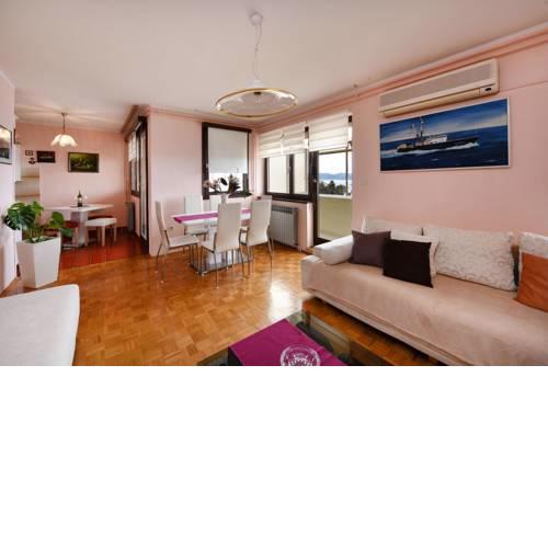 Apartment with the sea view
