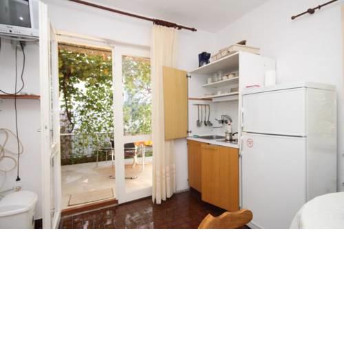 Apartment Zaboric 8368b