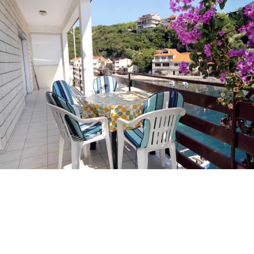 Apartment Zavalatica 9285b