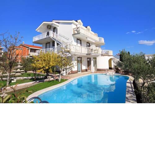 Apartment Zecevo Rtic 8366b