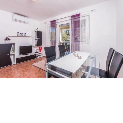 Apartment Zuljana with Sea View I