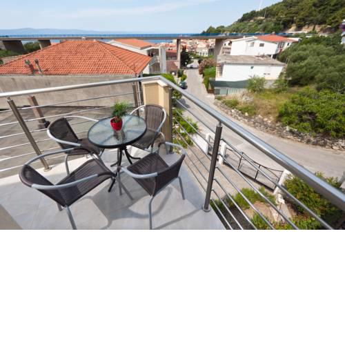 Apartments Alma