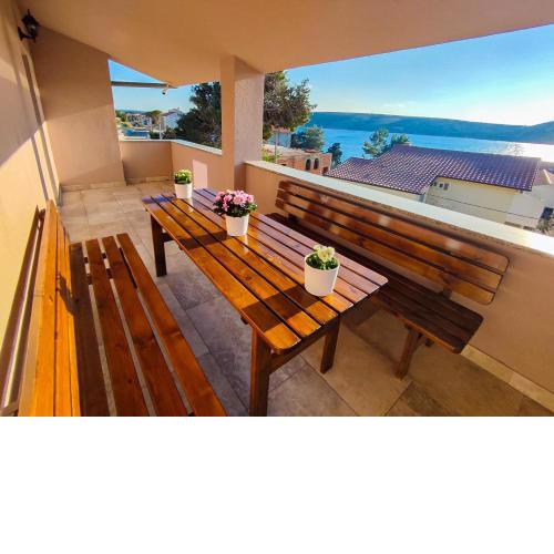 Apartments Amfora - a brand new apartments for up to 15 people, 100m from the sea and beach