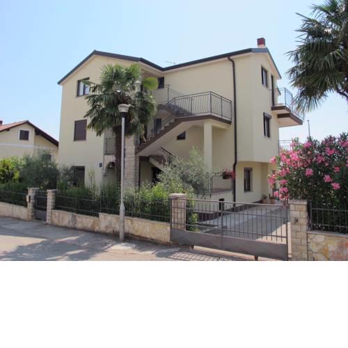 Apartments Ana