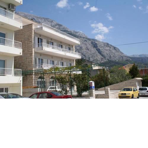 Apartments and rooms by the sea Makarska - 9038