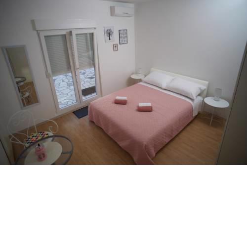 Apartments and rooms by the sea Sumpetar, Omis - 13320
