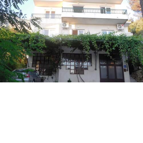 Apartments and Rooms MASLINA