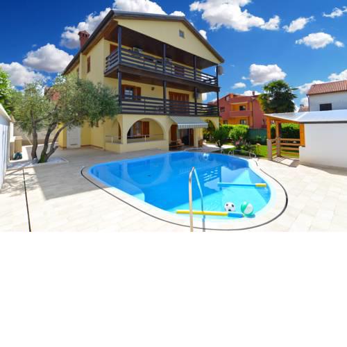 Apartments and rooms Novigrad 1624