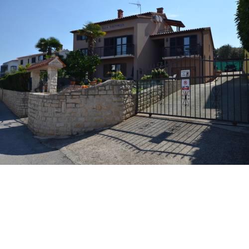 Apartments and Rooms Viktorija
