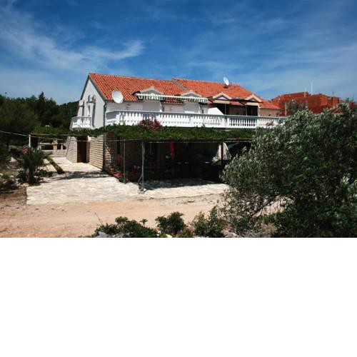 Apartments and rooms with parking space Jezera, Murter - 5082