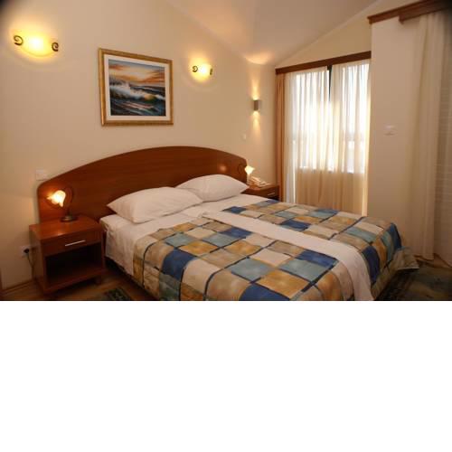 Apartments and rooms with parking space Seget Vranjica, Trogir - 3079