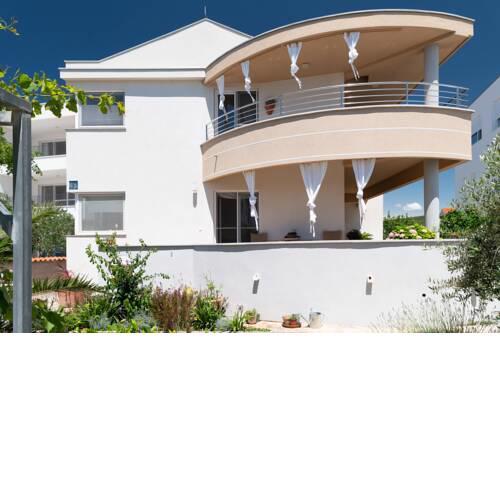 Apartments A&T
