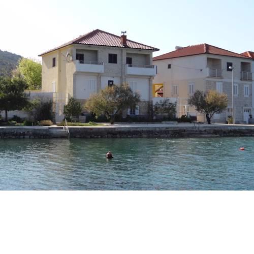 Apartments Babin