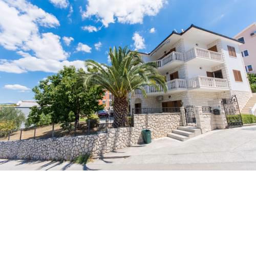 Apartments Bisera