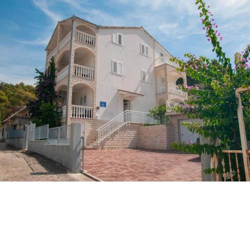 Apartments Boze - 100 m from sea