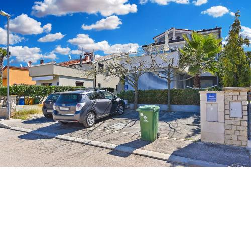 Apartments by the sea 2152