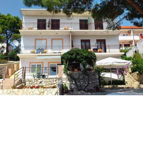 Apartments by the sea Bilo, Primosten - 4247
