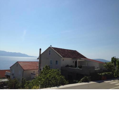 Apartments by the sea Brist, Makarska - 15443