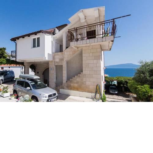 Apartments by the sea Brist, Makarska - 6867