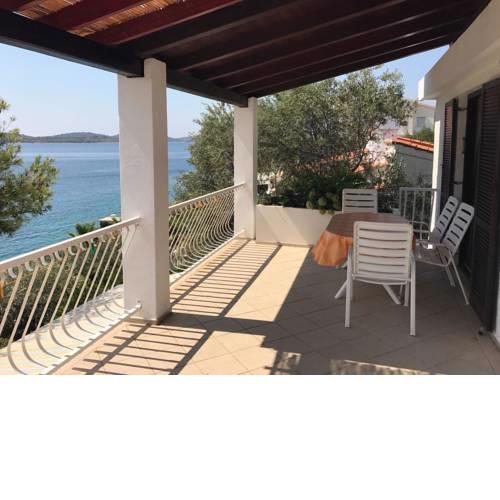 Apartments by the sea Kaprije - 15567