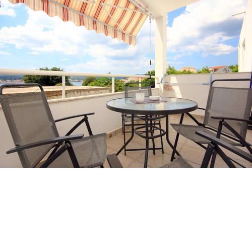 Apartments by the sea Kuciste - Perna, Peljesac - 10154