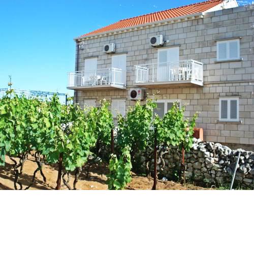 Apartments by the sea Lumbarda, Korcula - 12839