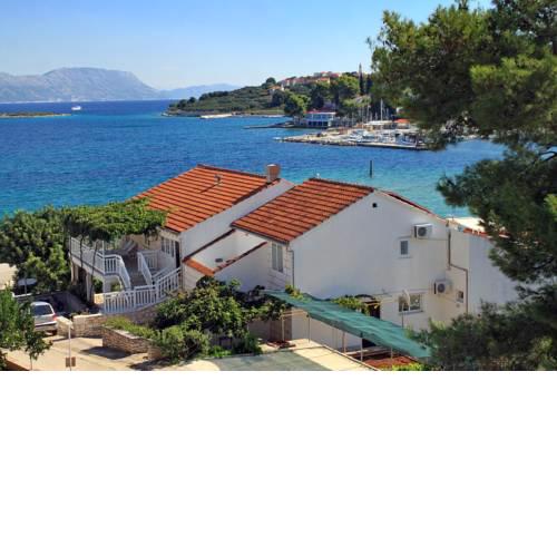 Apartments by the sea Lumbarda, Korcula - 4348