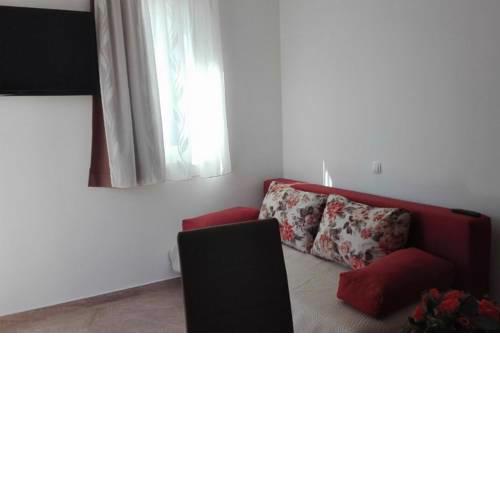 Apartments by the sea Makarska - 16786