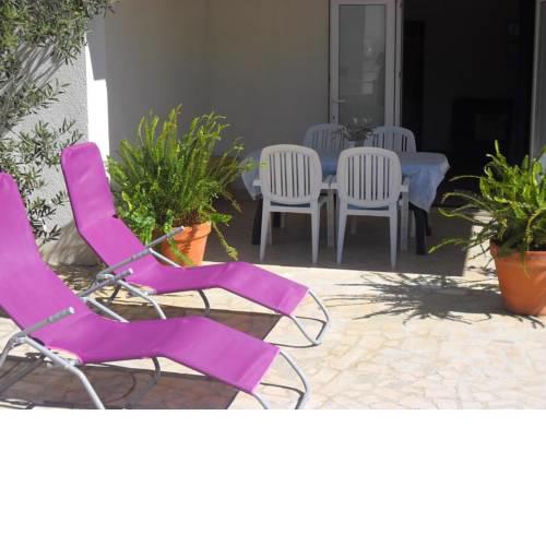 Apartments by the sea Mandre, Pag - 13015