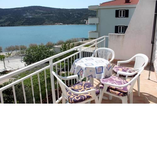 Apartments by the sea Marina, Trogir - 4850