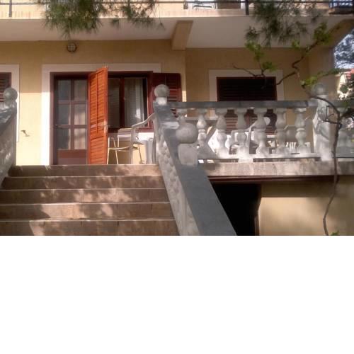 Apartments by the sea Martinscica, Cres - 11279
