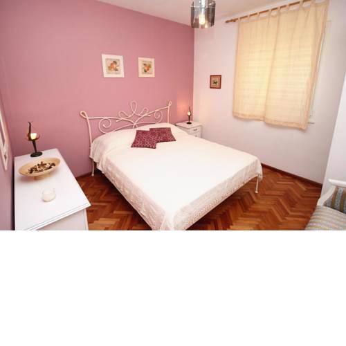 Apartments by the sea Mastrinka, Ciovo - 1005