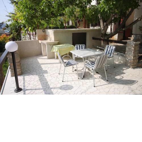 Apartments by the sea Merag, Cres - 7877
