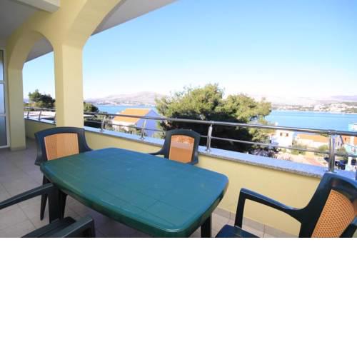 Apartments by the sea Okrug Gornji, Ciovo - 8626