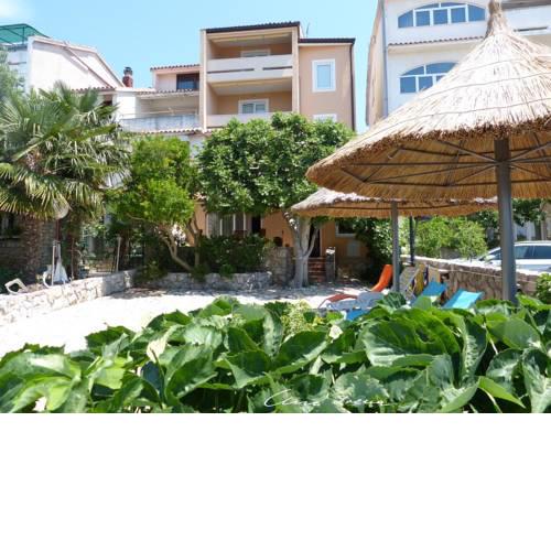 Apartments by the sea Pirovac, Sibenik - 13275