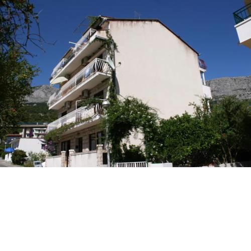 Apartments by the sea Podgora, Makarska - 13216