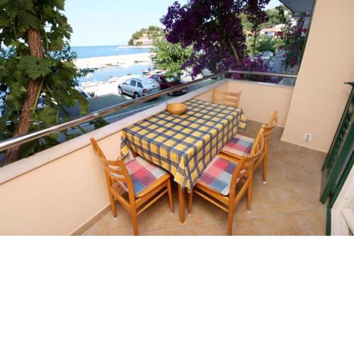 Apartments by the sea Podgora, Makarska - 6836