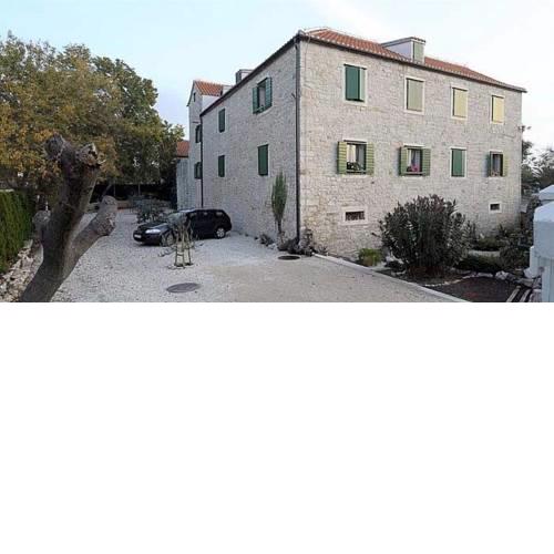 Apartments by the sea Podstrana (Split) - 14185