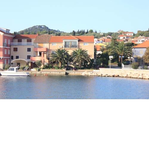 Apartments by the sea Poljana, Ugljan - 8450