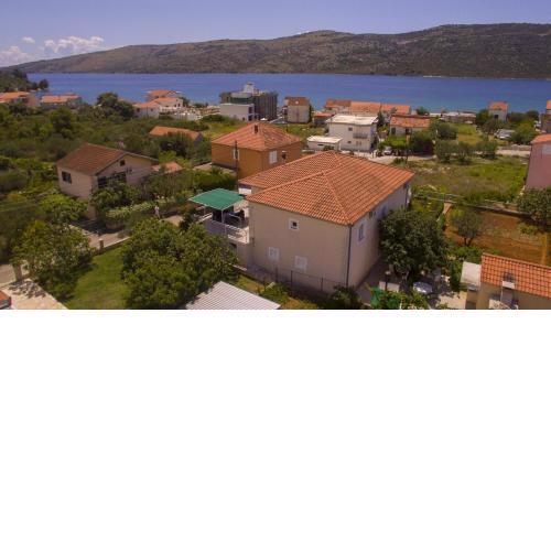 Apartments by the sea Poljica, Trogir - 19054