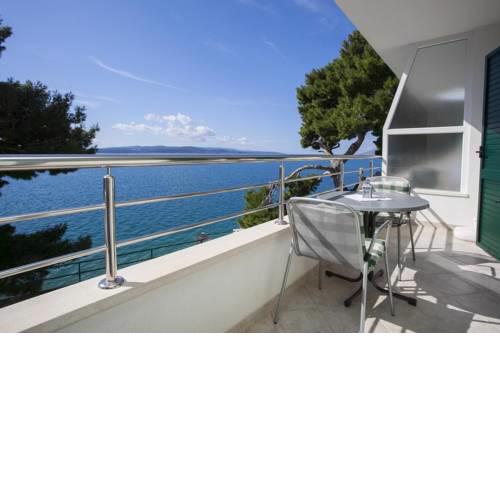 Apartments by the sea Promajna, Makarska - 2592