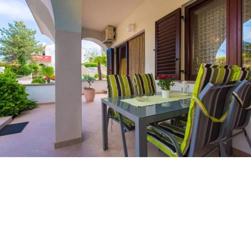 Apartments by the sea Punat, Krk - 17857