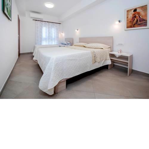 Apartments by the sea Rovinj - 17935