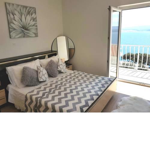 Apartments by the sea Stanici, Omis - 2824