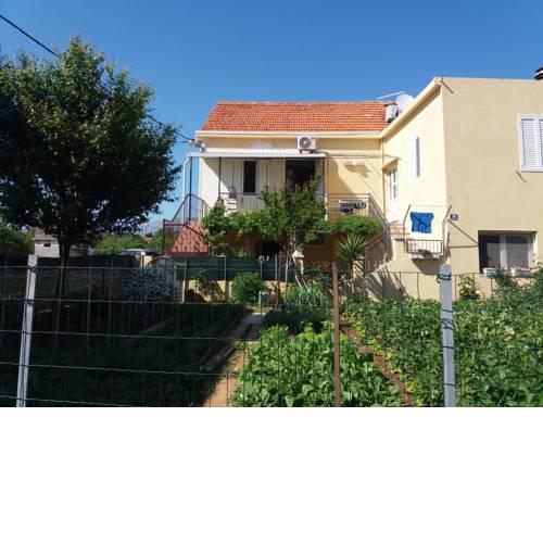 Apartments by the sea Sucuraj, Hvar - 2058