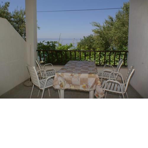 Apartments by the sea Tucepi, Makarska - 2694